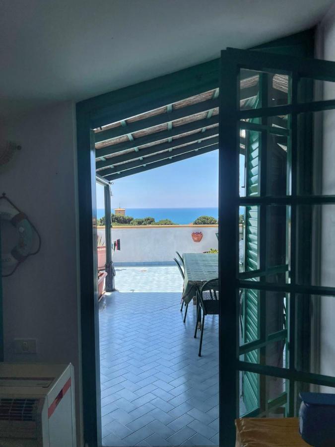 ポルト・エンペードクレLa Terrazza Sul Mareアパートメント エクステリア 写真